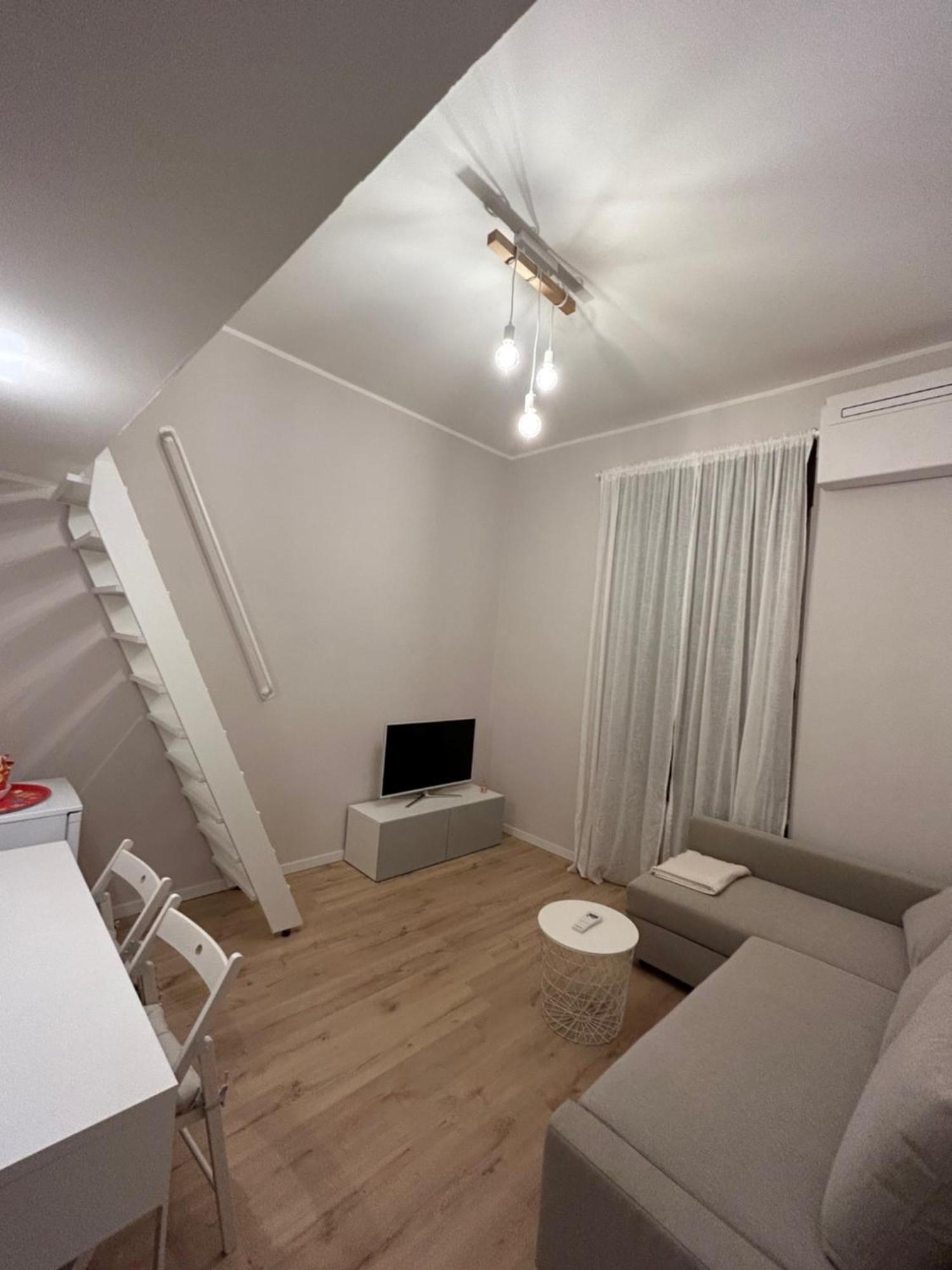 Studio Apartment Near Bocconi 米兰 外观 照片